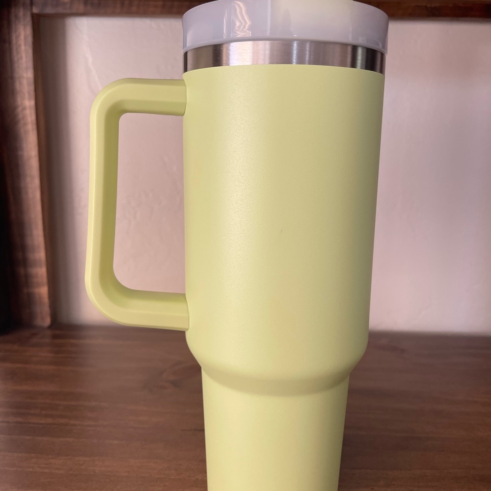 Stanley - OG 40 oz Citron New No Tags - Picture 2 of 9